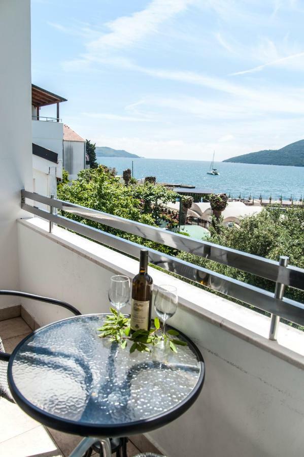 Apartments Mako Herceg Novi Exterior foto